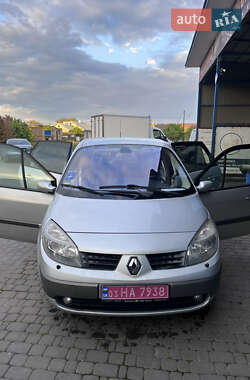 Мінівен Renault Scenic 2005 в Чернівцях