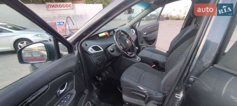 Минивэн Renault Scenic 2010 в Черновцах