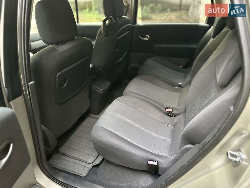 Минивэн Renault Scenic 2007 в Виннице