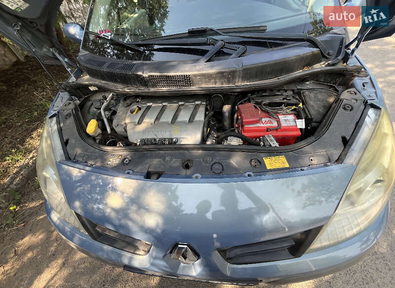Минивэн Renault Scenic 2006 в Славянске
