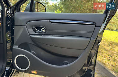 Минивэн Renault Scenic 2013 в 