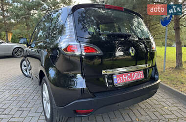 Минивэн Renault Scenic 2013 в 
