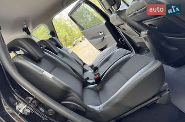 Минивэн Renault Scenic 2013 в 