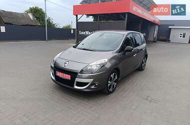 Минивэн Renault Scenic 2011 в 