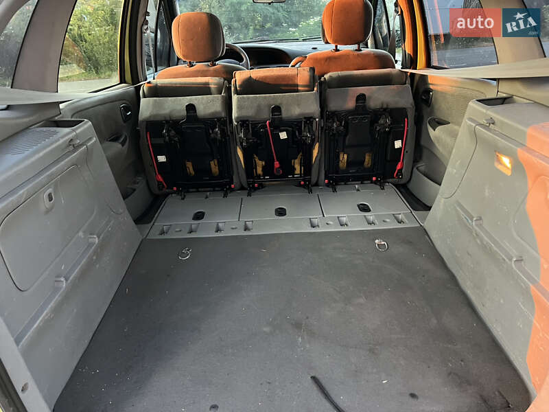 Минивэн Renault Scenic 2002 в Виннице