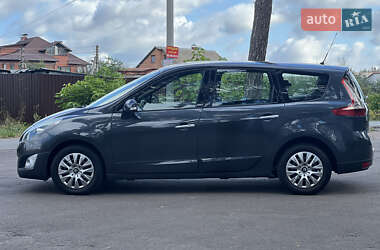 Минивэн Renault Scenic 2009 в 