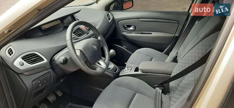 Минивэн Renault Scenic 2011 в Овруче