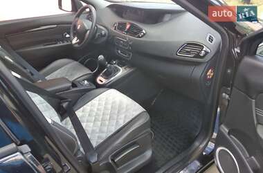 Минивэн Renault Scenic 2011 в 
