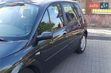 Минивэн Renault Scenic 2008 в 