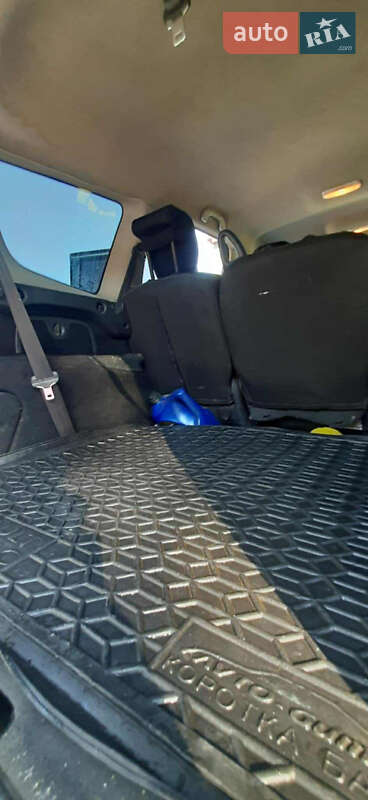 Минивэн Renault Scenic 2011 в Славуте фото 3 Минивэн Renault Scenic 2011 в Славуте