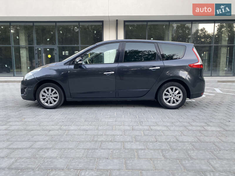 Минивэн Renault Scenic 2011 в Ровно