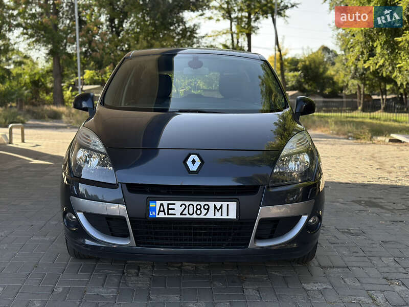 Renault Scenic 2011