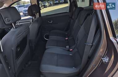 Минивэн Renault Scenic 2010 в 