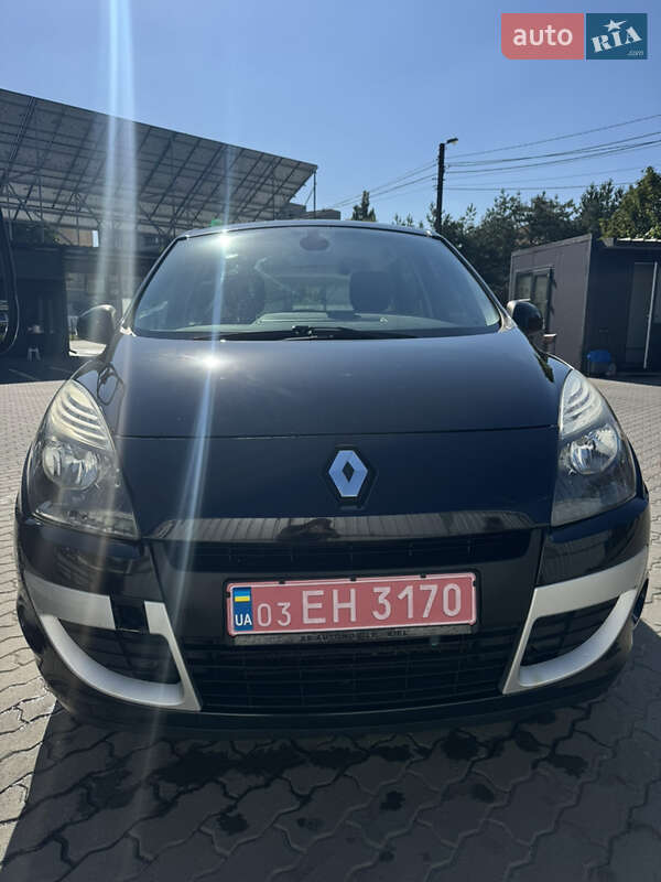 Минивэн Renault Scenic 2011 в Луцке