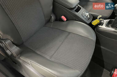 Минивэн Renault Scenic 2013 в 