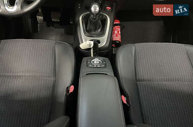 Минивэн Renault Scenic 2013 в 
