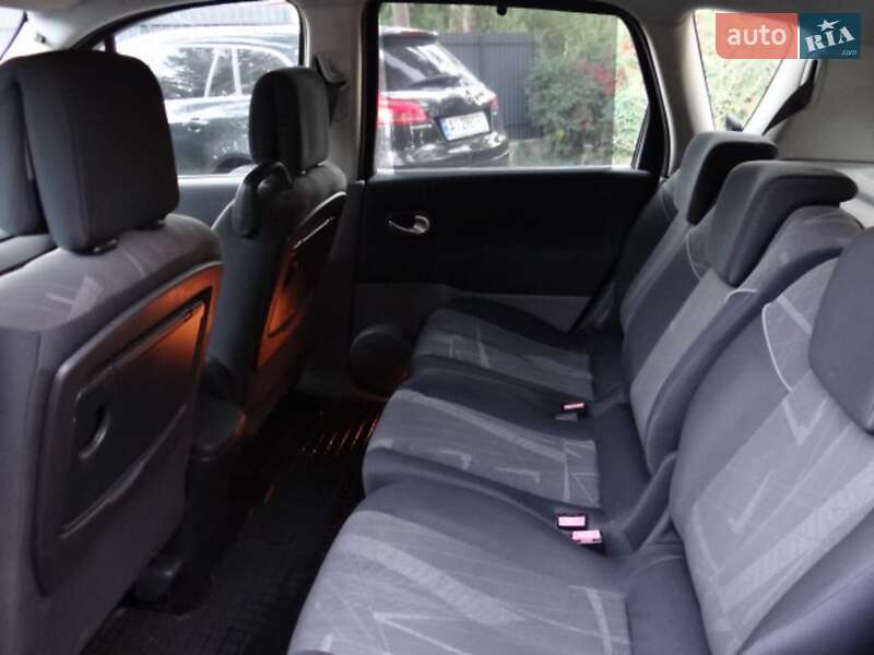 Минивэн Renault Scenic 2005 в Черкассах