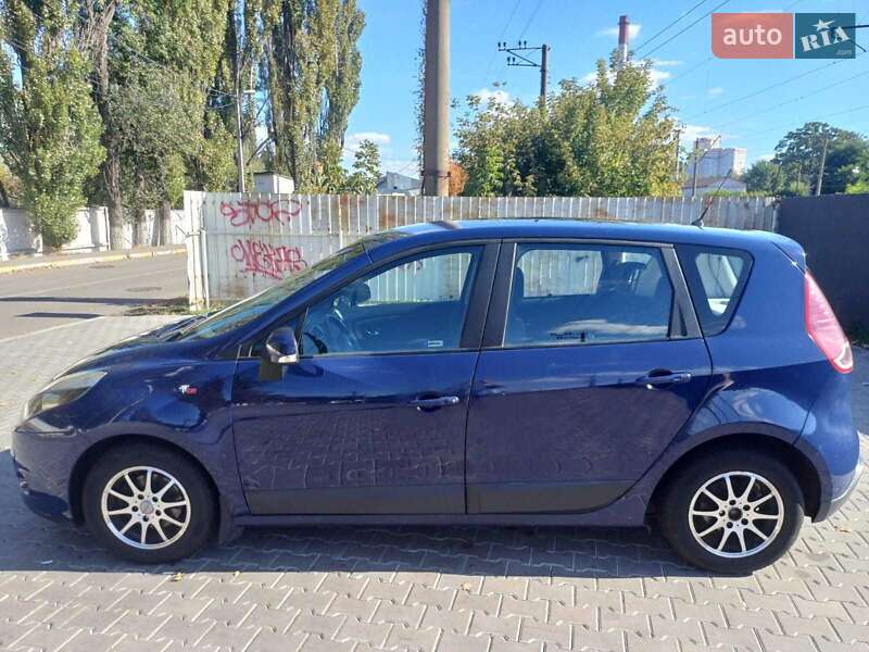Renault Scenic 2010