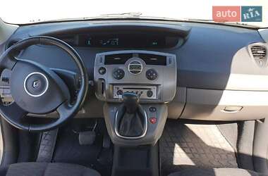 Минивэн Renault Scenic 2006 в 