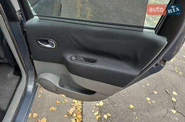 Минивэн Renault Scenic 2006 в 