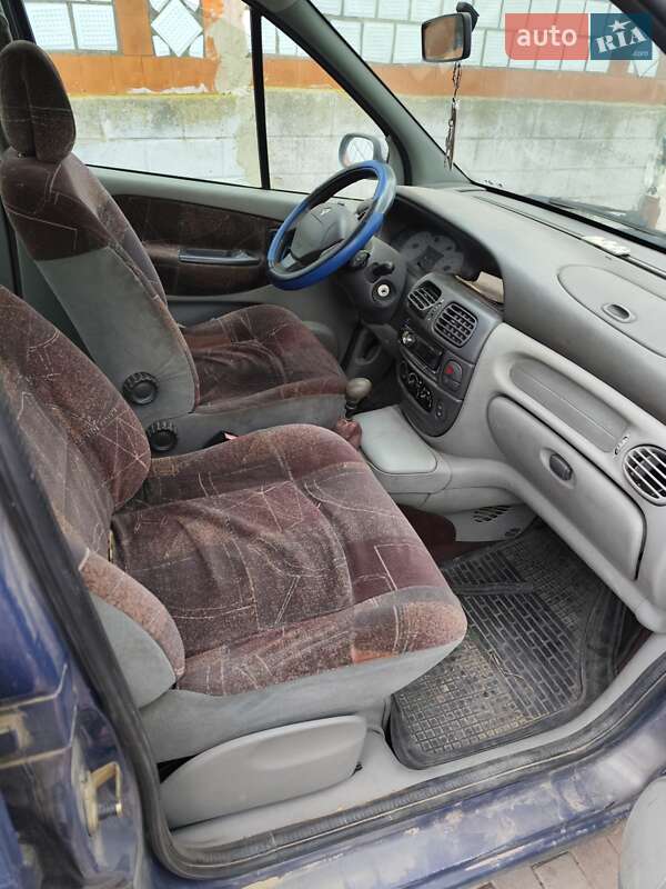 Минивэн Renault Scenic 1999 в Остроге
