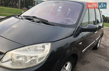 Минивэн Renault Scenic 2005 в 