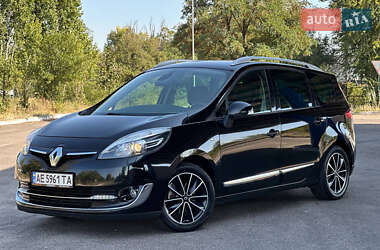 Минивэн Renault Scenic 2013 в Днепре