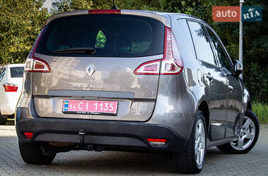 Минивэн Renault Scenic 2010 в 