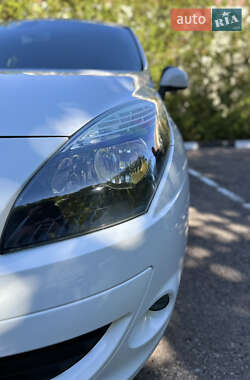 Минивэн Renault Scenic 2009 в 