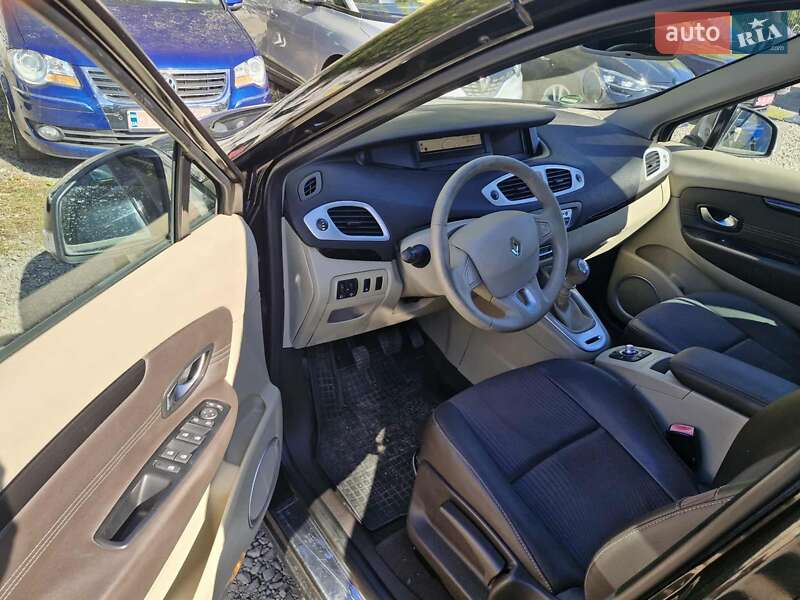 Минивэн Renault Scenic 2010 в Луцке