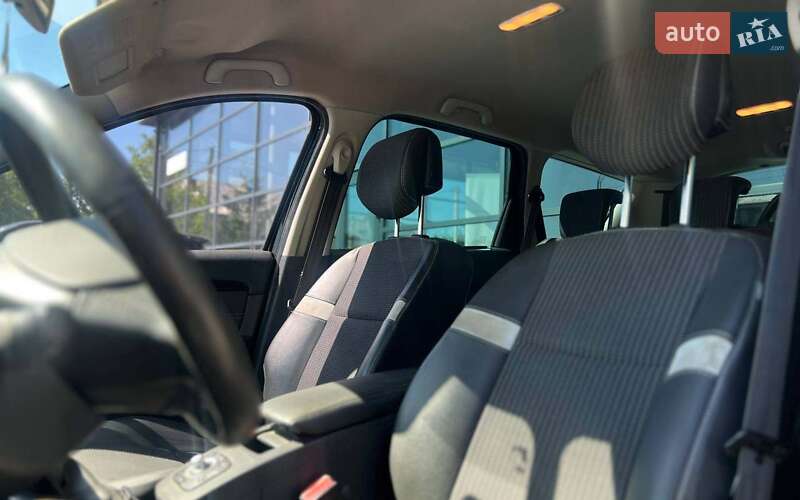 Минивэн Renault Scenic 2012 в Ивано-Франковске