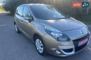 Мінівен Renault Scenic 2011 в Луцьку