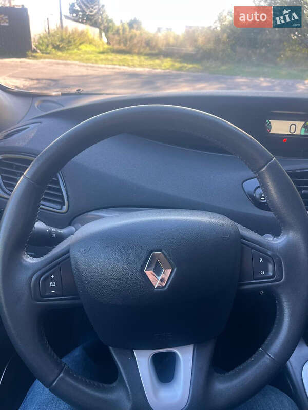 Минивэн Renault Scenic 2011 в Луцке