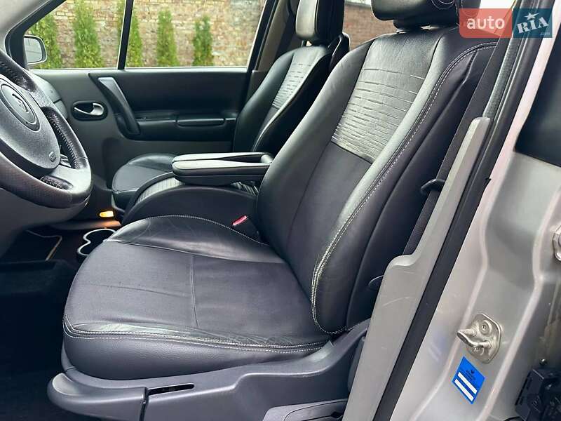 Минивэн Renault Scenic 2005 в Полтаве