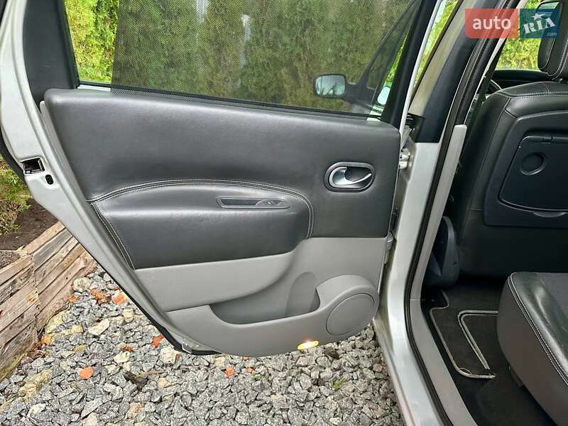 Минивэн Renault Scenic 2005 в Полтаве