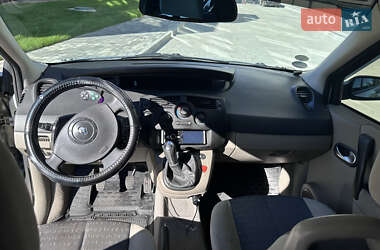 Минивэн Renault Scenic 2004 в 