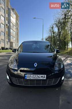 Минивэн Renault Scenic 2009 в 
