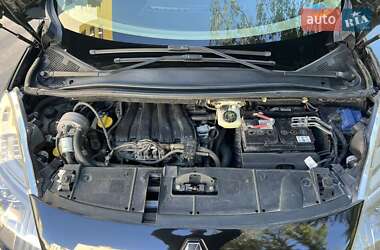 Минивэн Renault Scenic 2009 в 
