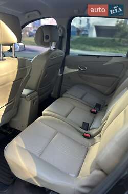 Минивэн Renault Scenic 2009 в 