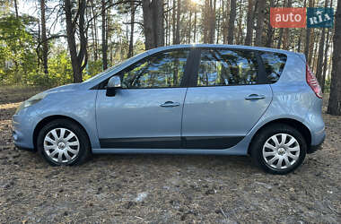 Минивэн Renault Scenic 2010 в 