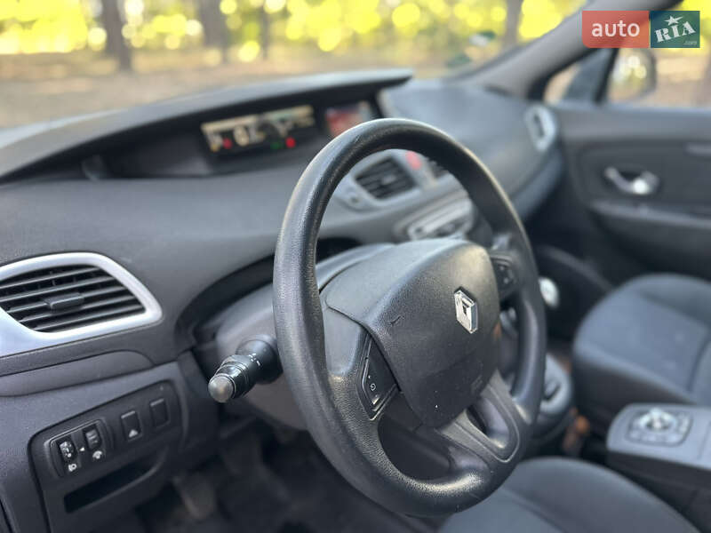 Минивэн Renault Scenic 2010 в Киеве