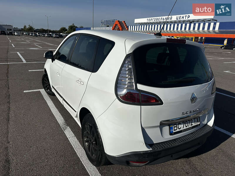 Минивэн Renault Scenic 2015 в Львове