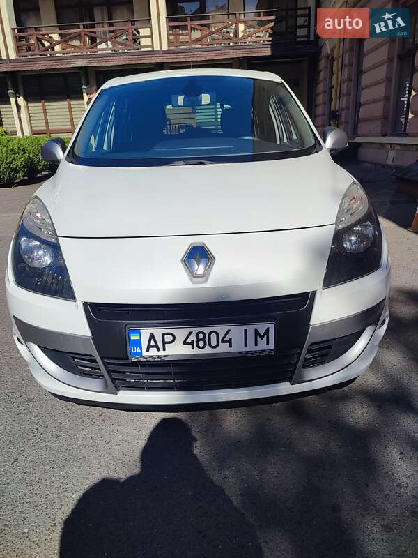 Renault Scenic 2011