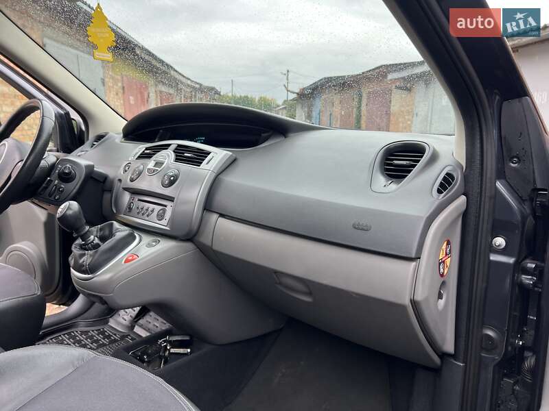 Минивэн Renault Scenic 2007 в Нежине