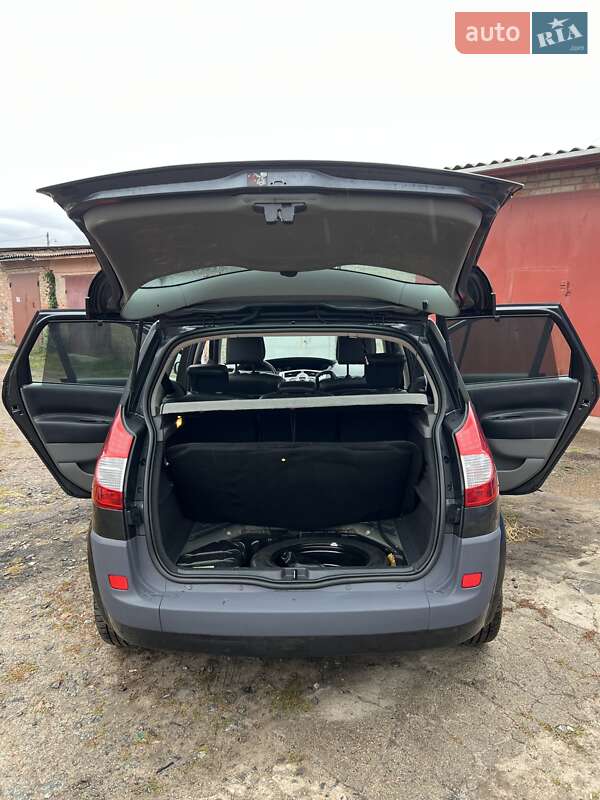 Минивэн Renault Scenic 2007 в Нежине