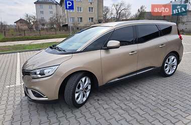 Минивэн Renault Scenic 2018 в 