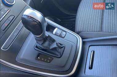 Минивэн Renault Scenic 2018 в 