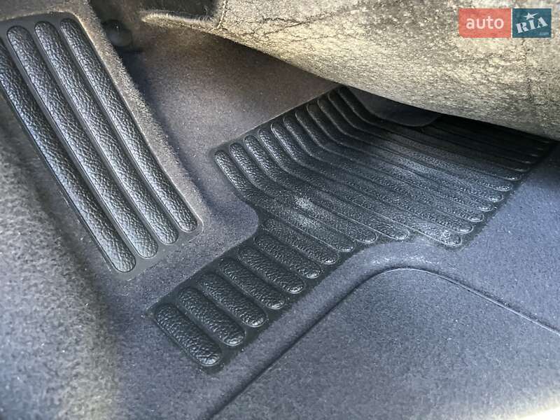 Минивэн Renault Scenic 2007 в Золочеве