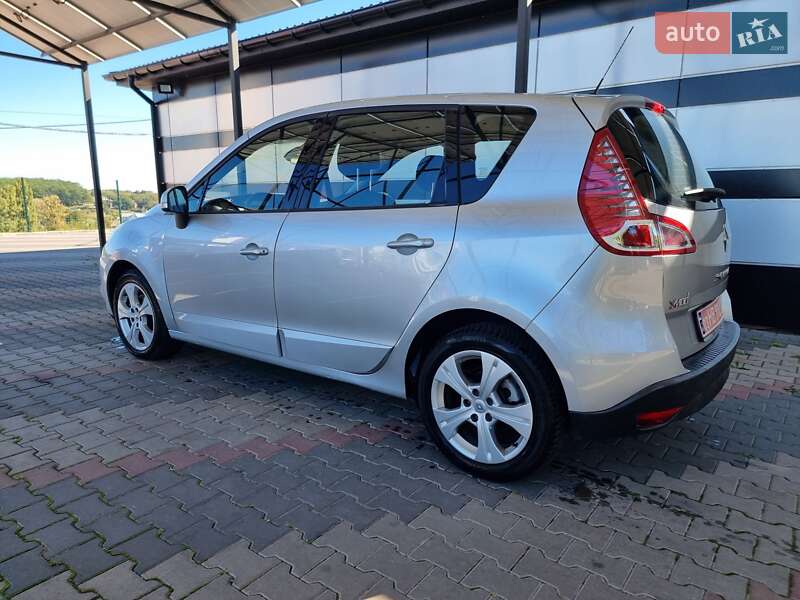 Минивэн Renault Scenic 2011 в Виннице