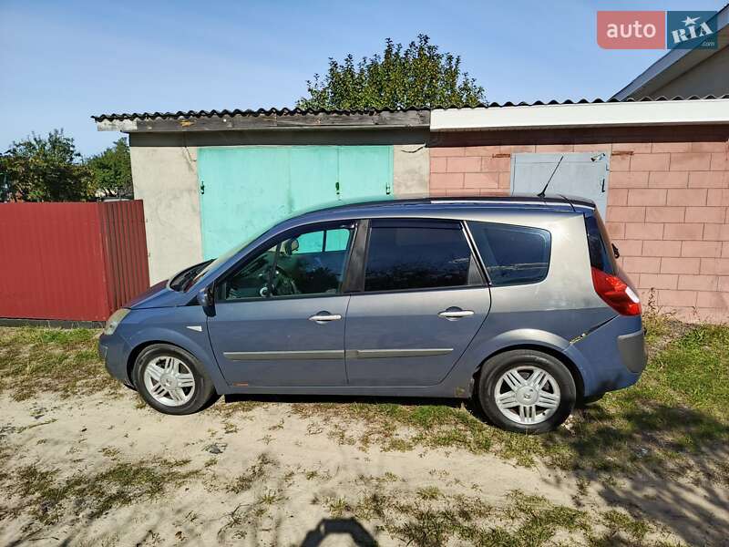 Минивэн Renault Scenic 2007 в Вараше
